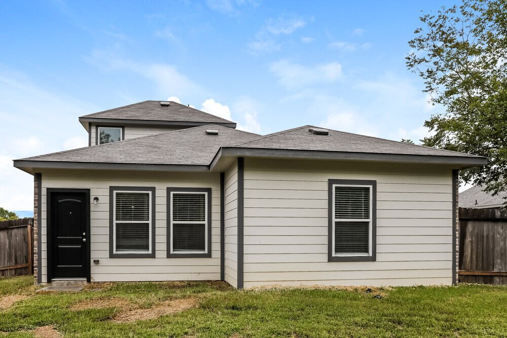 Building Photo - 12469 Lake Conroe Hills Dr