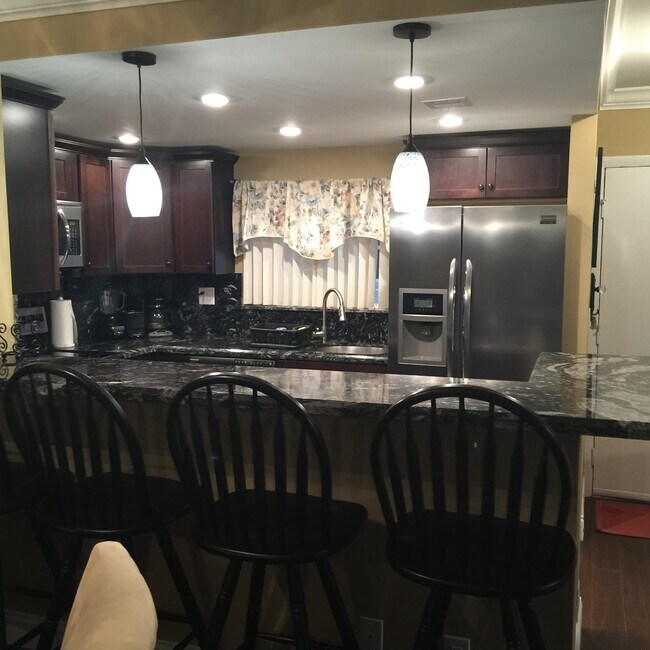 island in kitchen - 123 Deer Creek Blvd