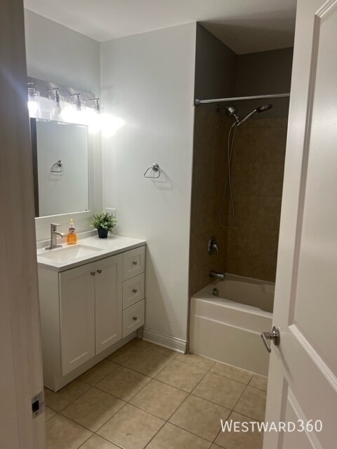 Building Photo - 1650 Riverwoods Dr