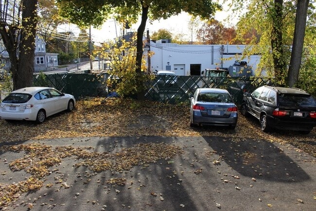 Building Photo - 24 N Main St