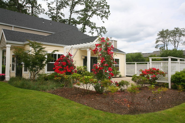 Building Photo - Reedville Commons