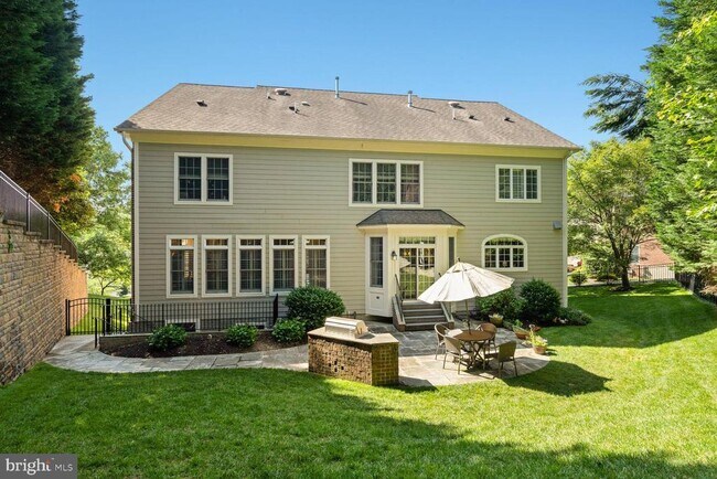 Building Photo - 1577 Maddux Ln