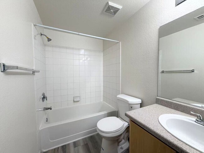 Building Photo - 6955 N Durango Dr