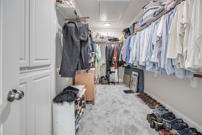 Building Photo - 4701 Inker St