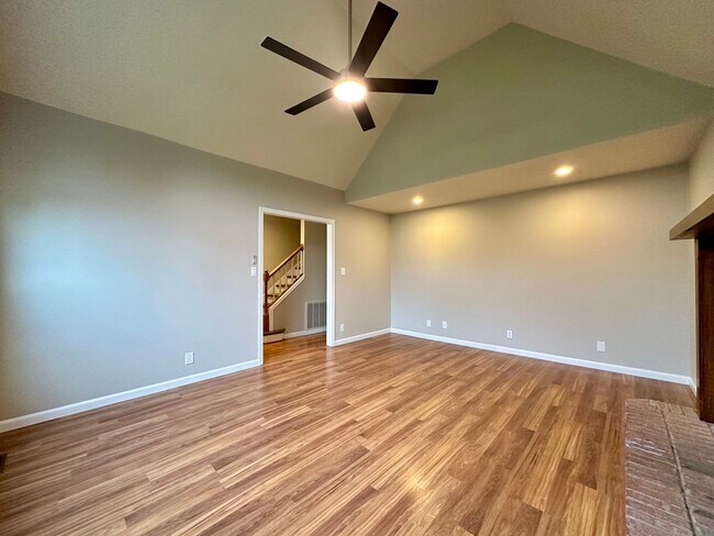 Building Photo - Stunning Single-Family Home with Plenty of...
