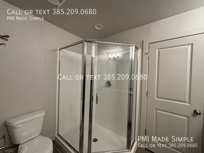 Building Photo - 1035 E 1020 S