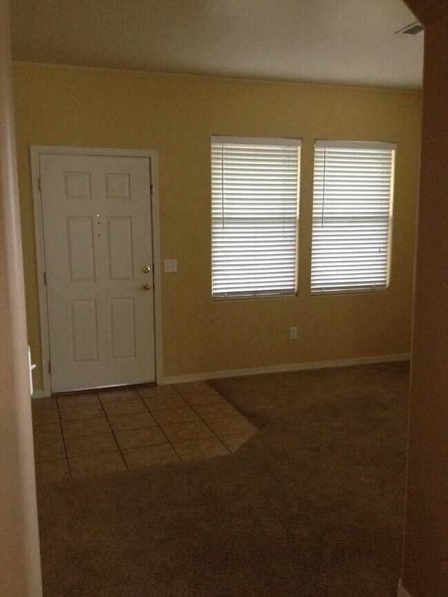 Building Photo - COMING SOON IN THE GARDENS COMMUNITY!!!