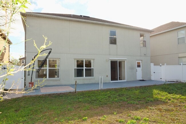 Building Photo - Beautiful 4 bedroom 2.5 bath at Remington gated community in Kissimmee