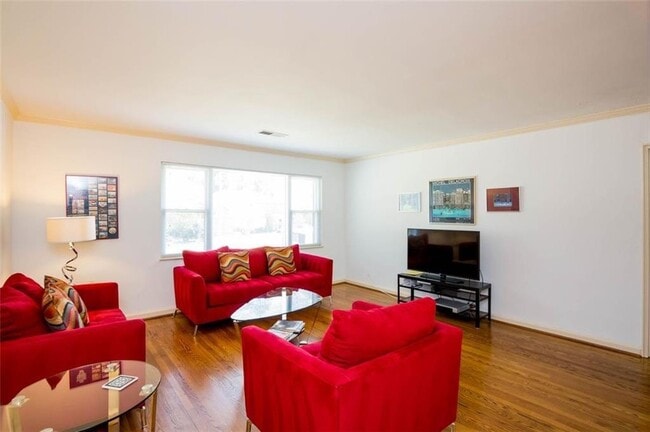 Building Photo - 1538 Beech Valley Way NE