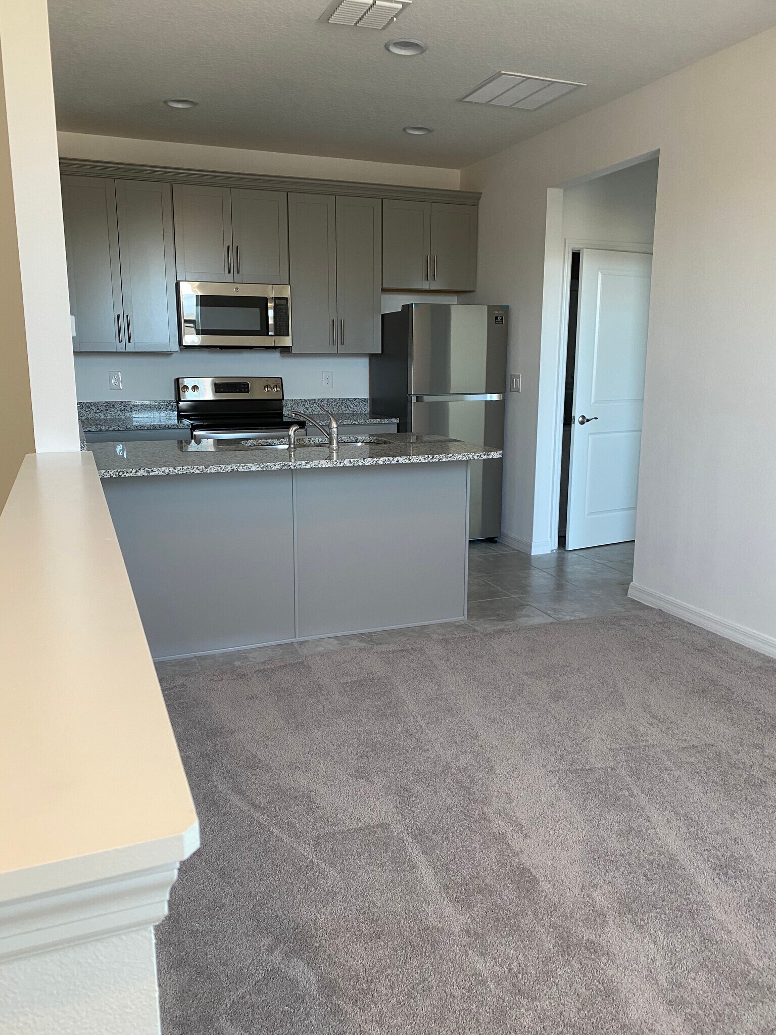 Building Photo - 16024 Micelli Dr