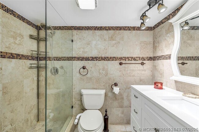 Building Photo - 3150 NE 48th Ct