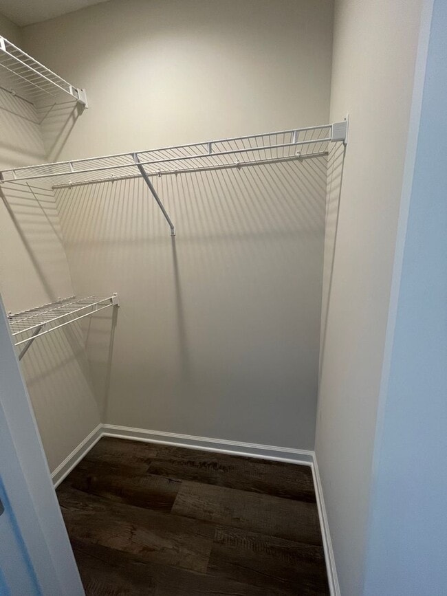 Building Photo - Lovely Three Bedroom Home in Camden and Minutes Away from I-20