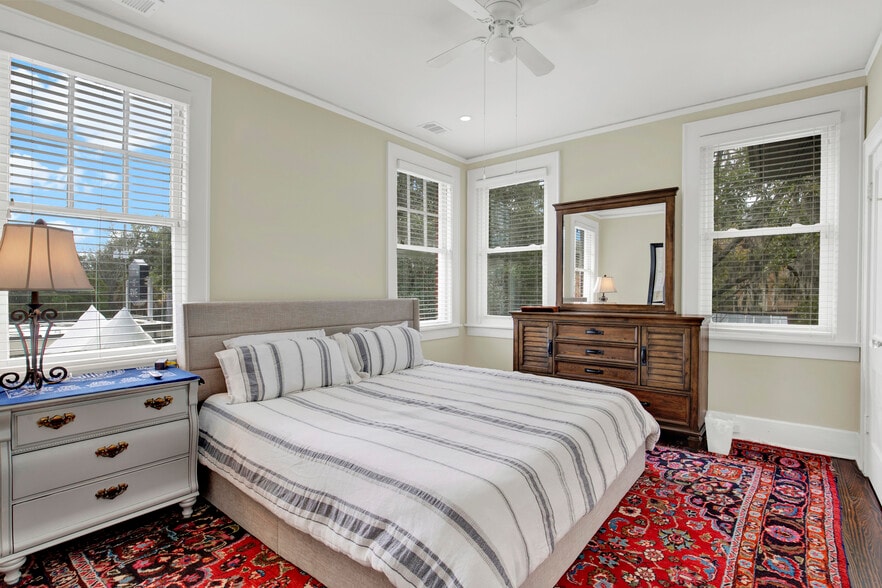 Master Bedroom - 309 E 34th St