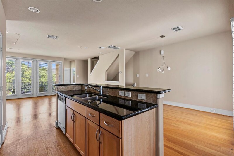 Building Photo - 2318 Emancipation Ave