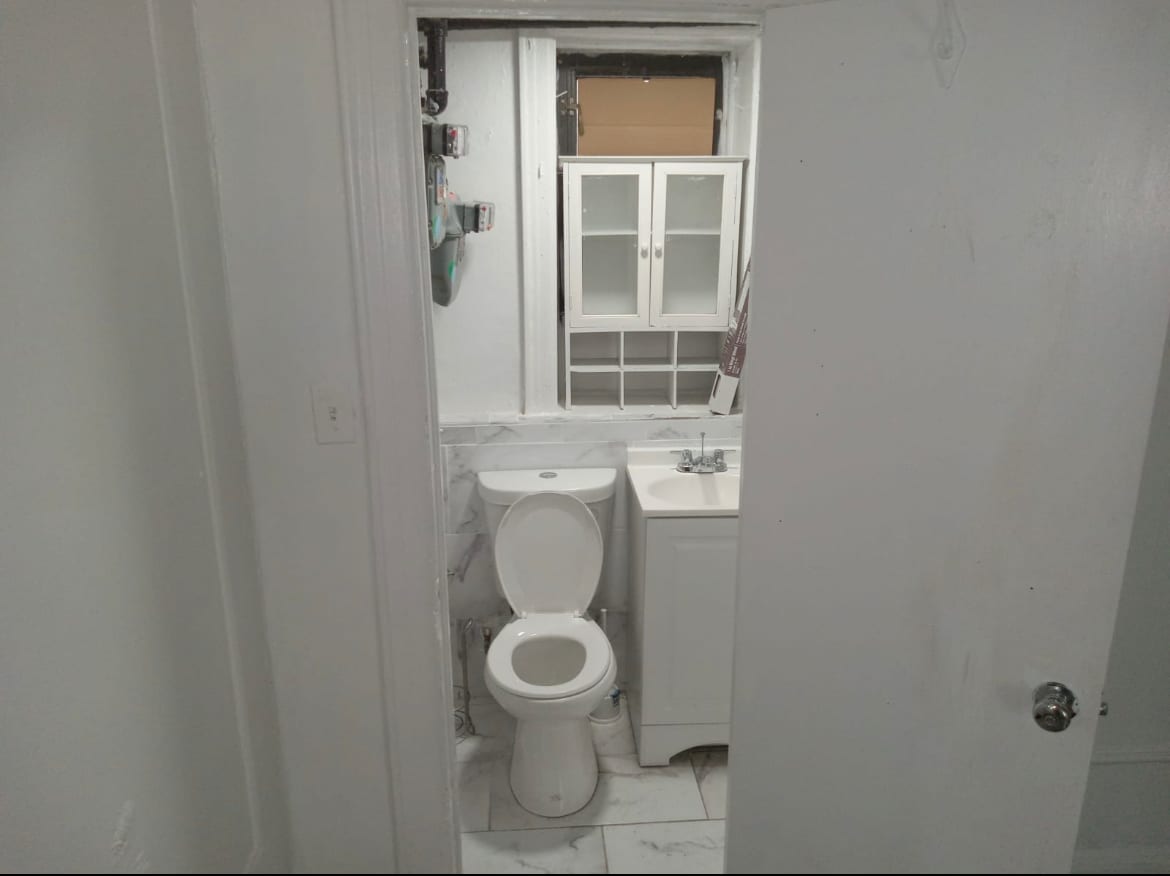 Building Photo - 654 Commonwealth Ave