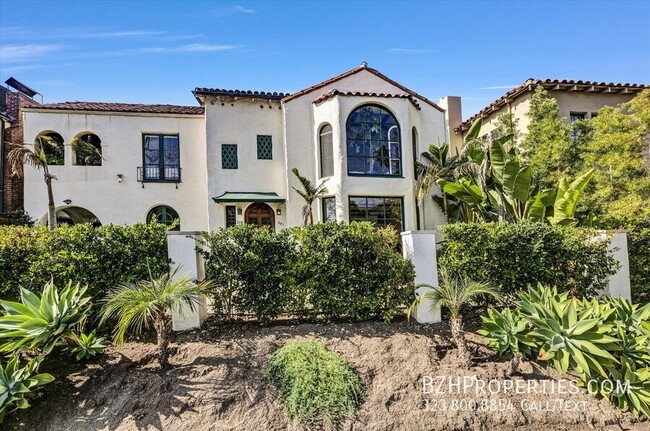 Building Photo - Gorgeous Spanish Style 3Bed 2Bath In Prime...