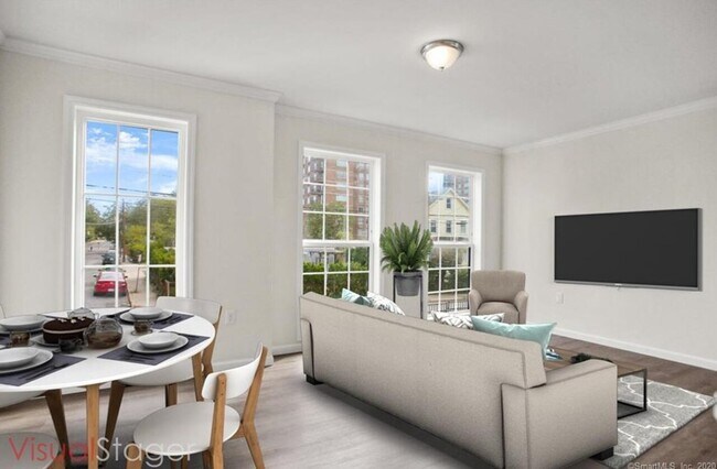 Building Photo - West Washington Townhomes