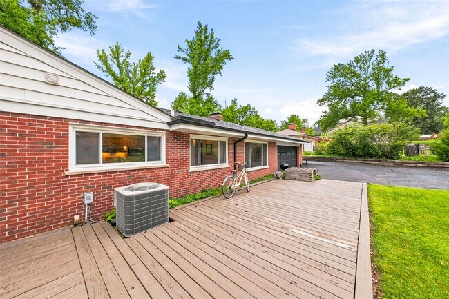 Building Photo - 23 Beaver Dr