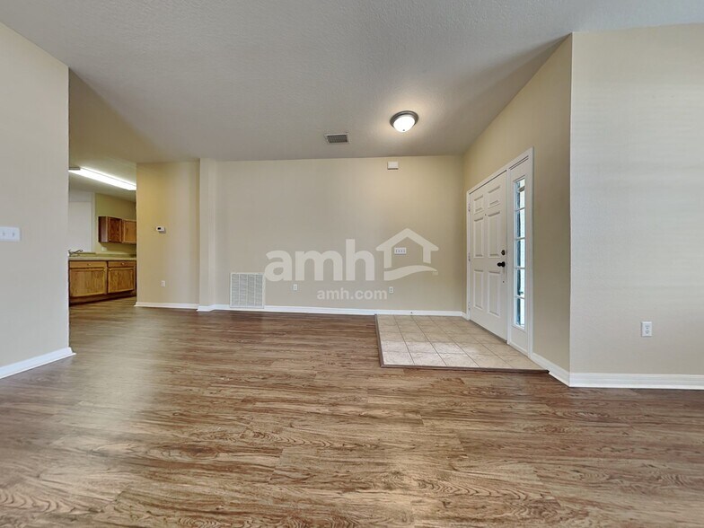 Building Photo - 3316 Azalea Blossom Dr