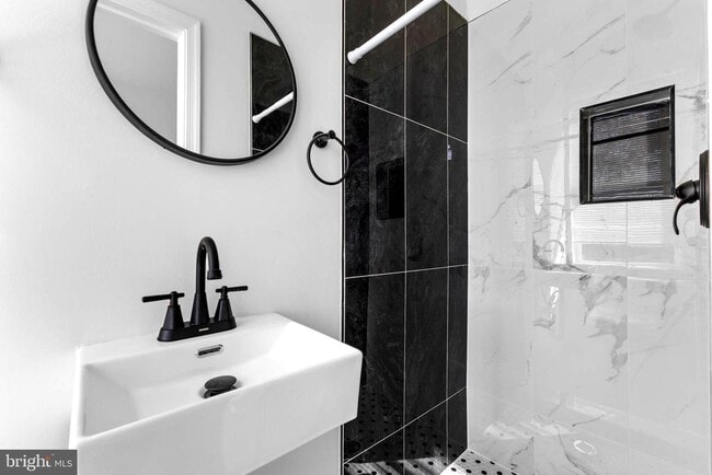 Building Photo - 3324 Edmondson Ave