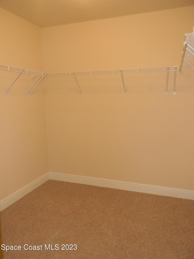 Building Photo - 1576 Alaqua Way