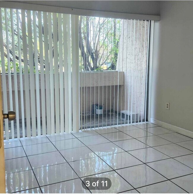 Building Photo - 488 NE 18th Ave