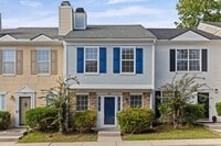 Building Photo - 2018 Briar Ct