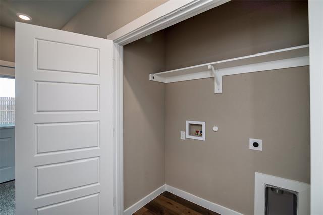 Building Photo - 708 Harvest Moon Dr
