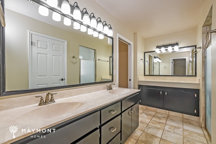 Building Photo - 542 Eldron Ave