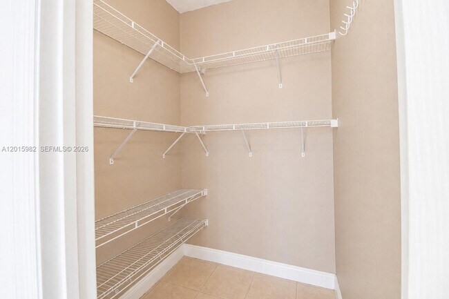 Building Photo - 6326 SW 139th Ct