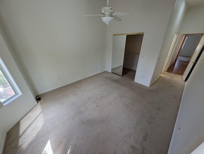 Building Photo - 2829 Vista Butte Dr