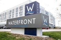 Building Photo - 2900 River Dr