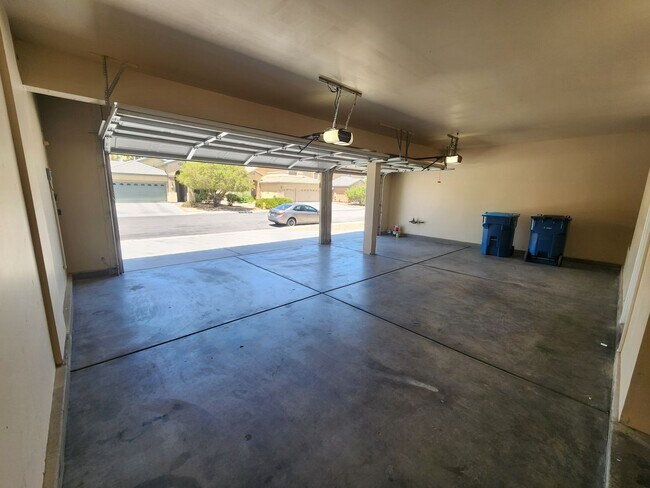Building Photo - 7748 Cascade Bluffs Ct