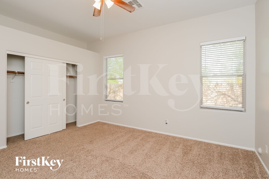 Building Photo - 32626 N Cat Hills Ave