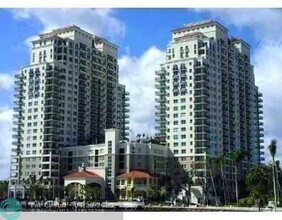 Building Photo - 610 W Las Olas Blvd