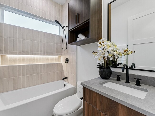 Building Photo - 8318 Williamsdell St