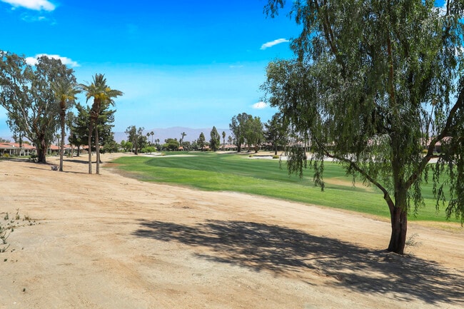 Building Photo - 40492 Bay Hill Way