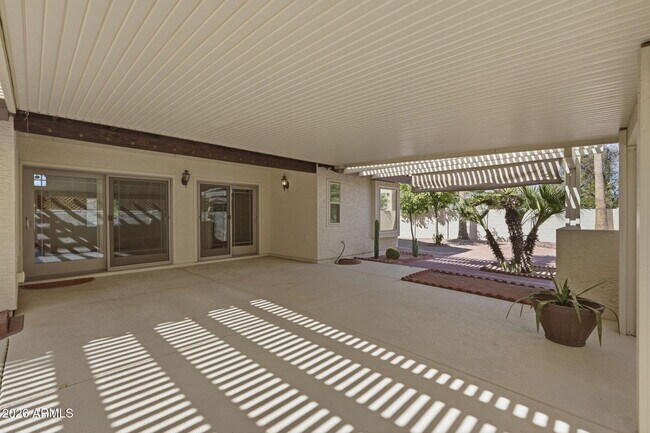 Building Photo - 1365 N Diane Cir