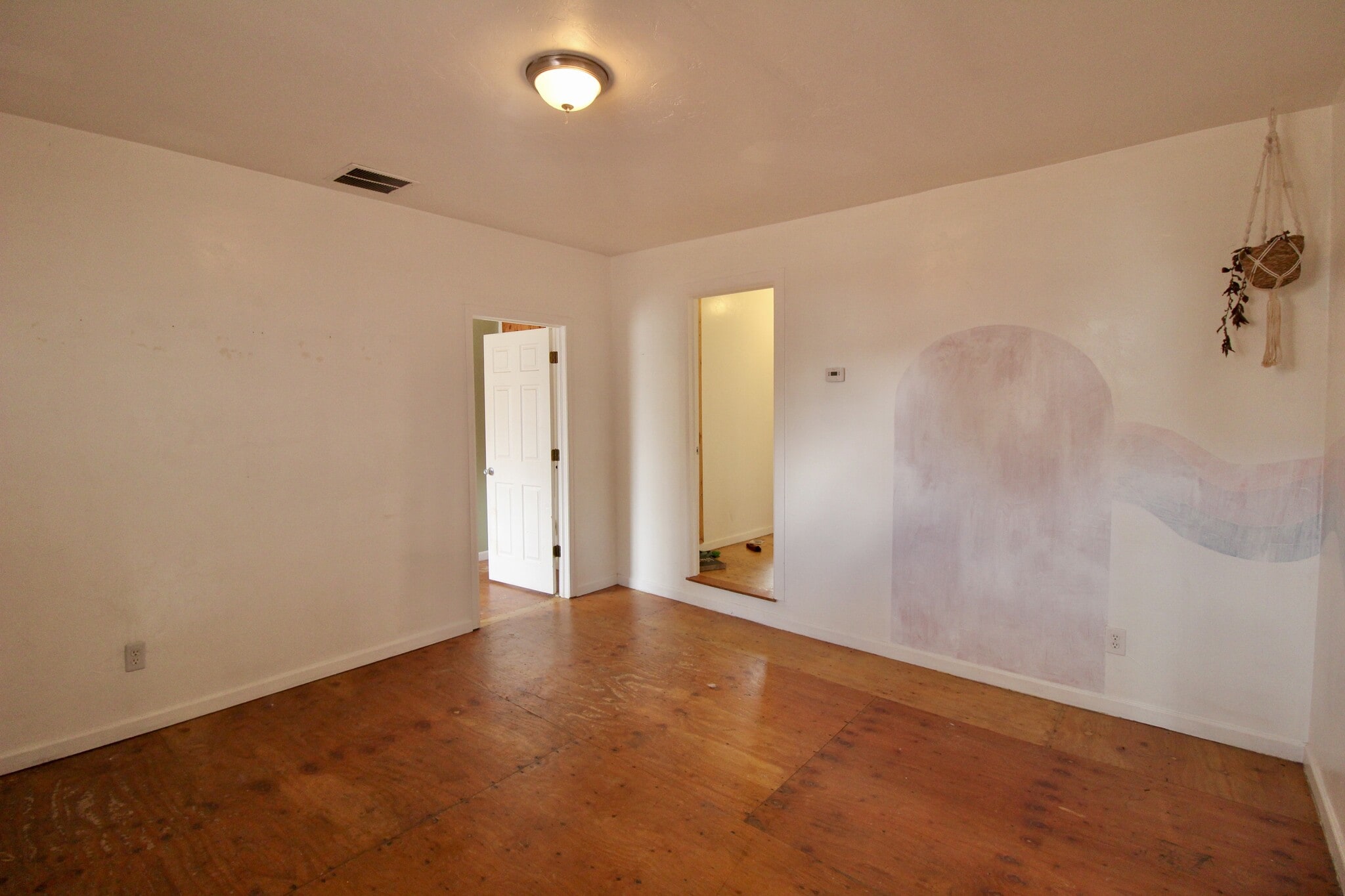 Building Photo - 139 S Raleigh St