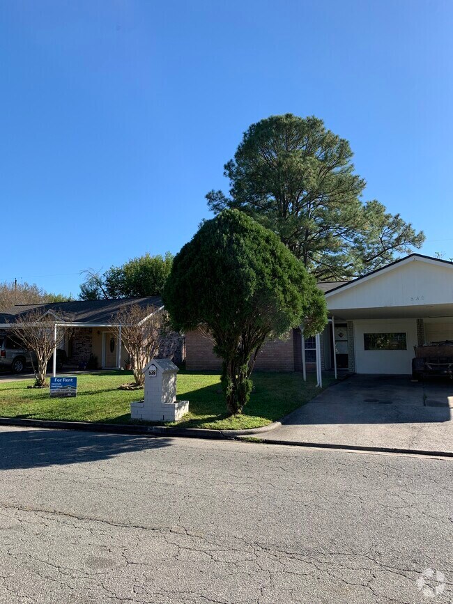 Building Photo - 538 Glenvale Dr