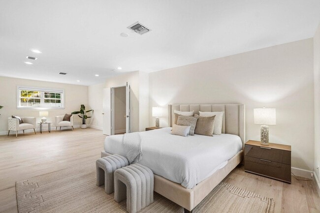 Building Photo - Gardenia Terrace, Delray Beach, FL 33444 - 5 BR 4 BA single-family home