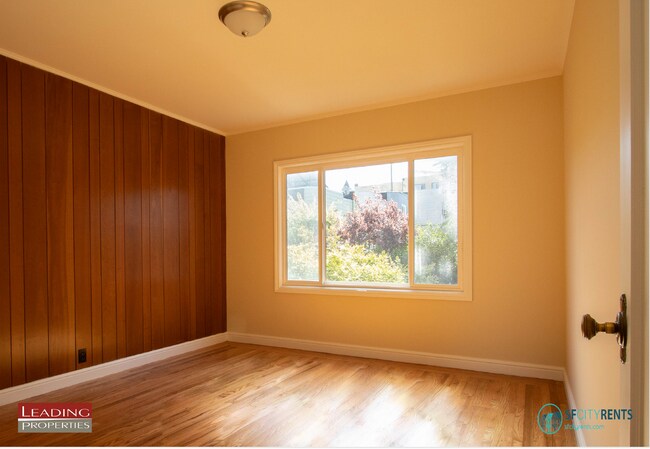 Building Photo - Outer Mission: Single Family Home w/ Bonus...