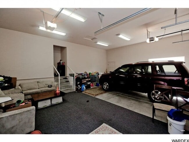 Building Photo - *REDUCED PRICE* Long Term - Unfurnished- B...