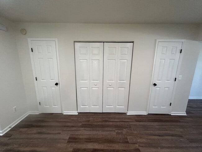 Building Photo - 3-bedroom, 2.5-bathroom two-story home located in the desirable Gatewood Communities!