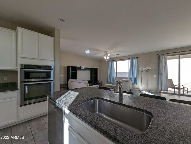 Building Photo - 1253 N 166th Ave