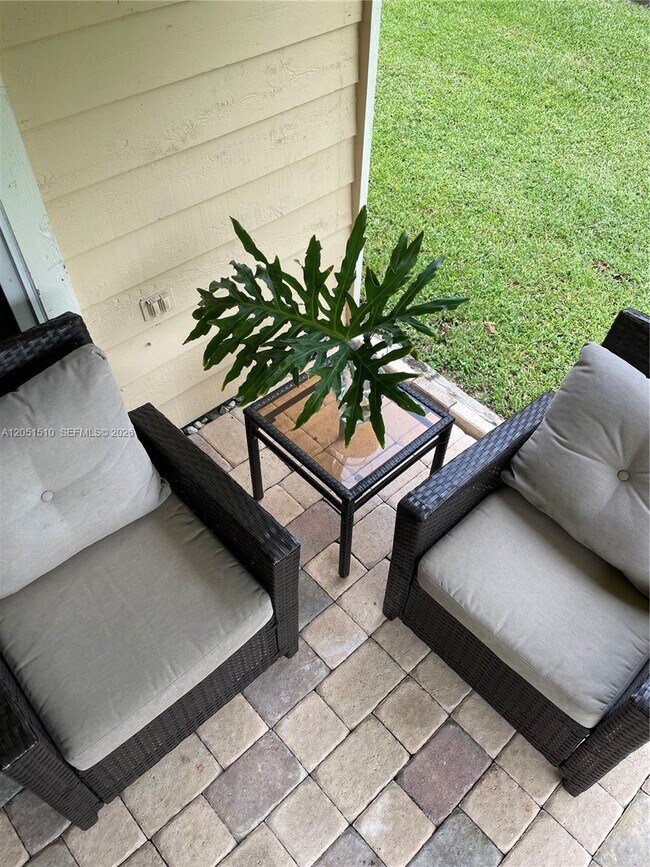 Building Photo - 12686 Westhampton Cir