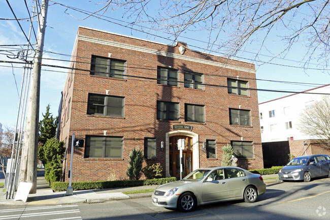 Building Photo - Regan Lee Apartments