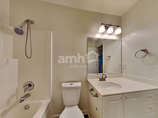 Building Photo - 223 Eagle Ridge Rd