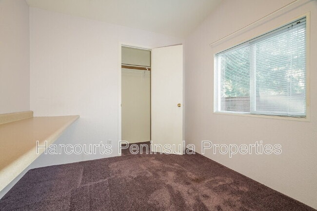 Building Photo - 9110 144th St Ct NW