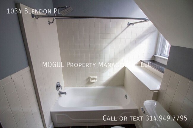 Building Photo - 1034 Blendon Pl